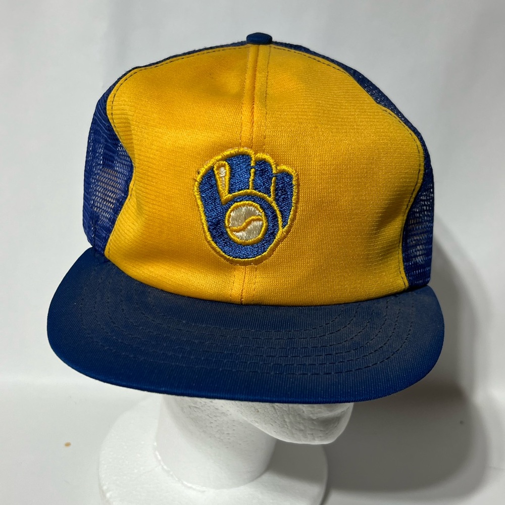 Vintage Milwaukee Brewers Trucker style mesh hat.